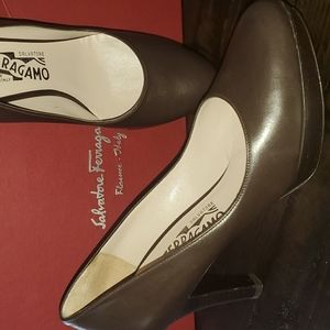 Salvatore Ferragamo Platform Heels Sz 6.5